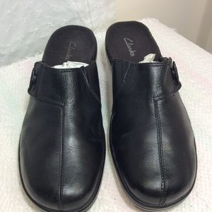 Women’s New Black Clark’s Leather Upper Clogs